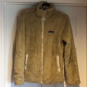 Large Patagonia fuzzy zip-up